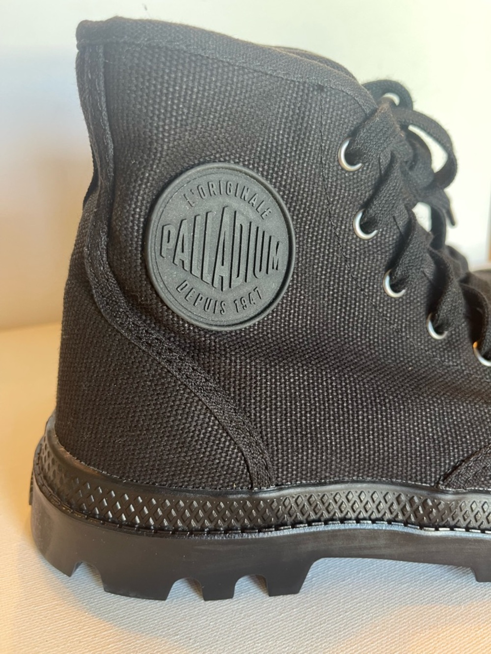 NEW PALLADIUM MENS CANVAS PAMPA HI BOOT BLACK SIZE 7.5 - Picture 7 of 15